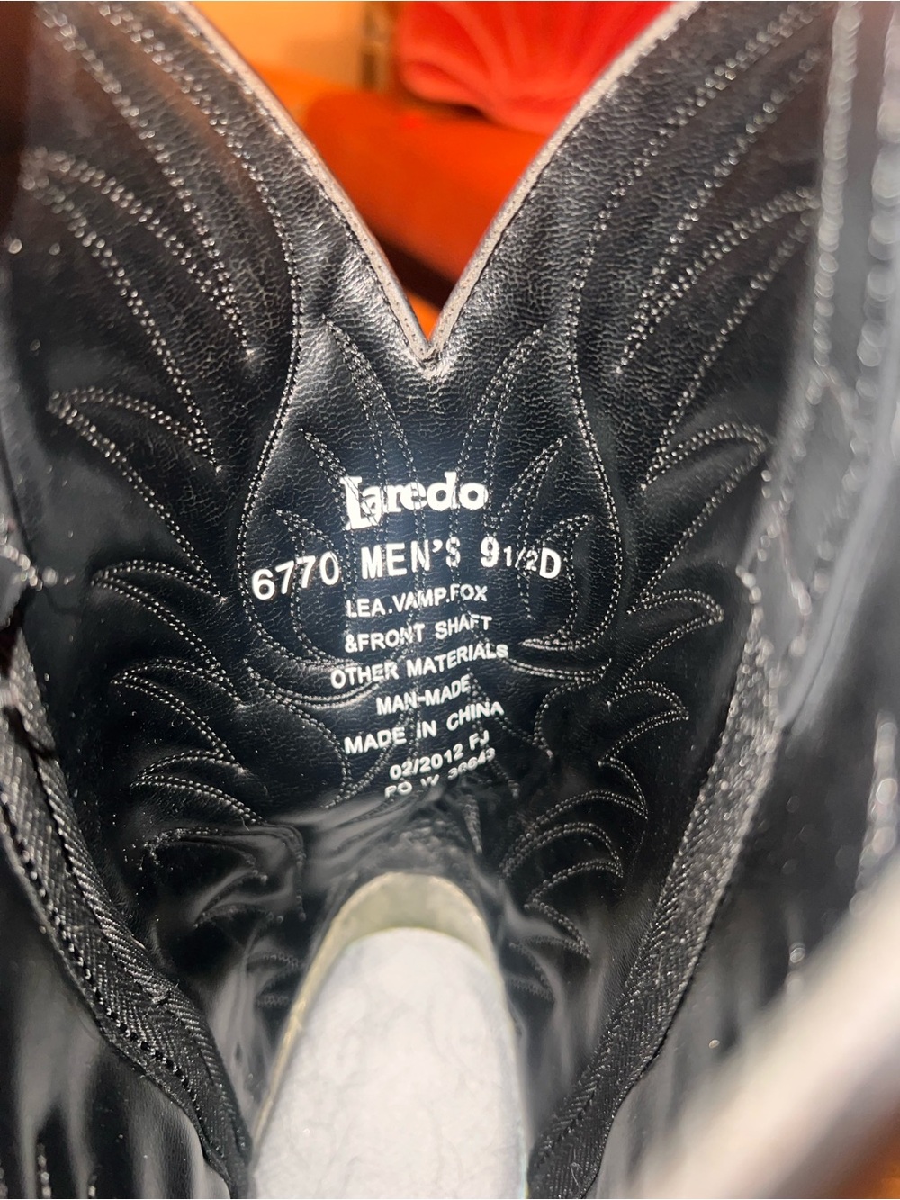 Laredo Black Leather Western Cowboy Boots with Pointed Toe - Picture 6 of 6